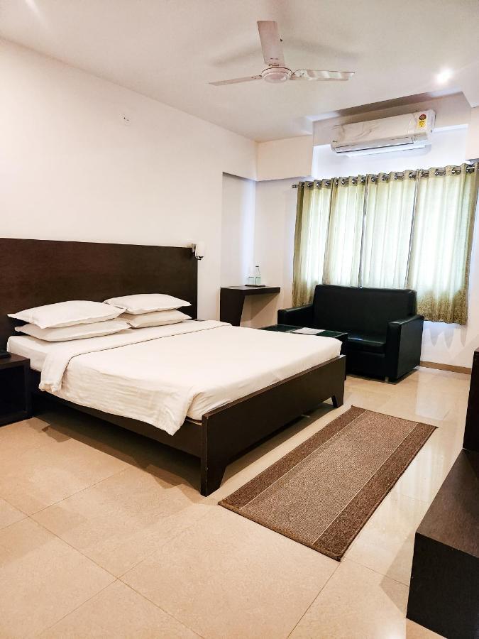 Hotel Rajwada Aurangabad Экстерьер фото
