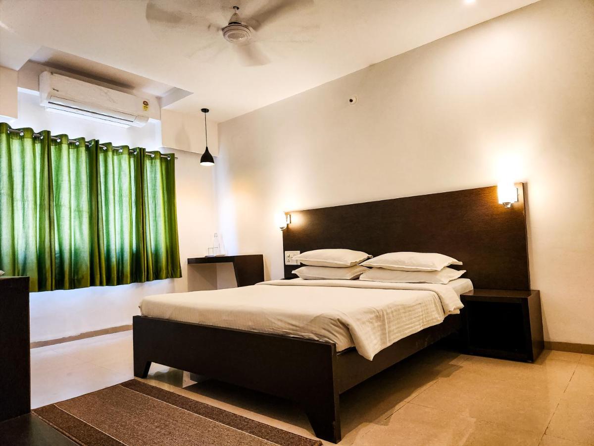 Hotel Rajwada Aurangabad Экстерьер фото