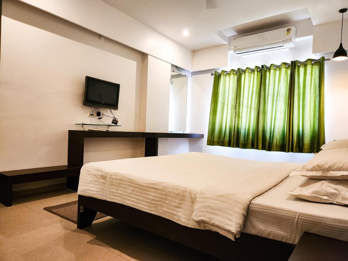 Hotel Rajwada Aurangabad Экстерьер фото